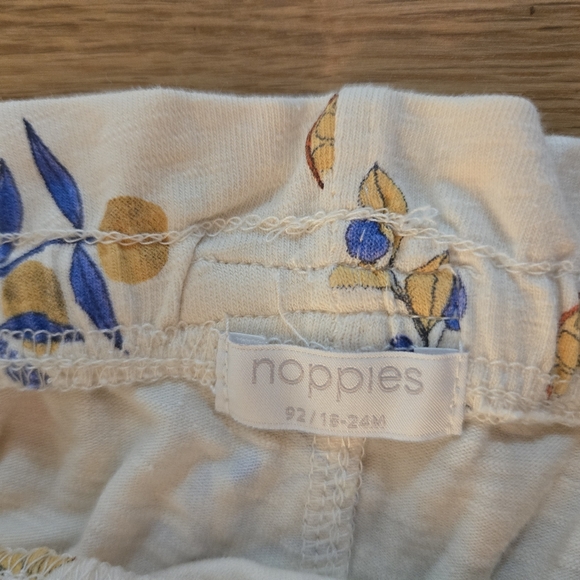 Noppies paperbag shorts 18-24 - Picture 3 of 3